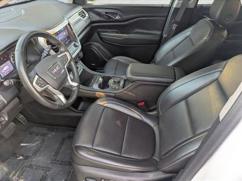 Used 2023 GMC Acadia SLT image 16