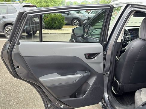 Used 2024 Subaru Crosstrek 2.0i Premium AWD/4WD image 19