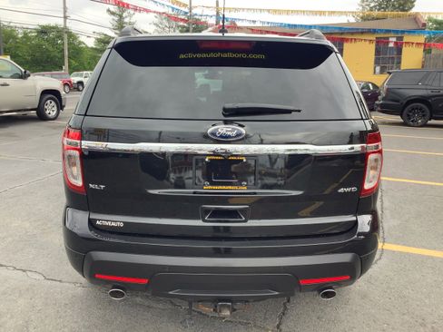Used 2015 Ford Explorer XLT w/ Equipment Group 202B AWD/4WD image 6