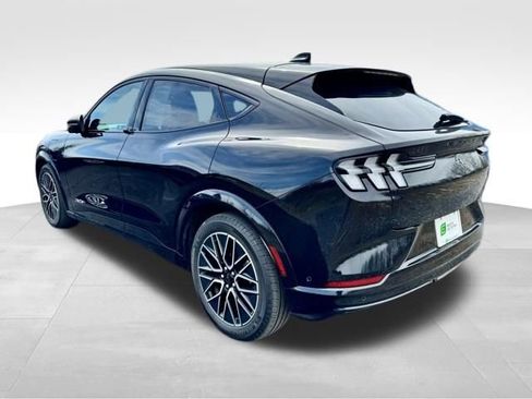 Used 2024 Ford Mustang Mach-E Premium image 6