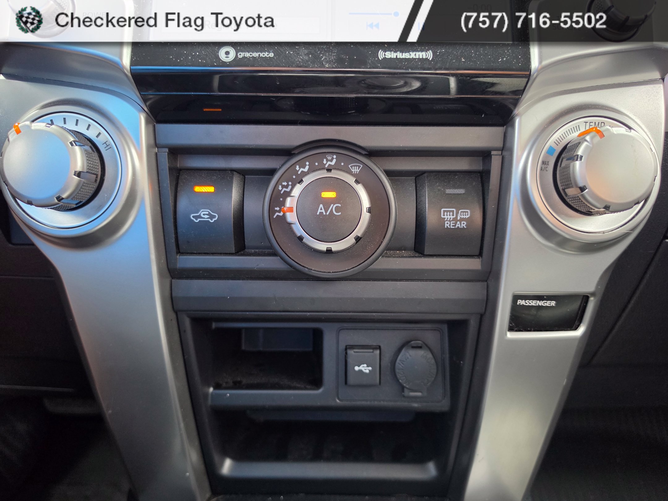 Used 2023 Toyota 4Runner TRD Sport AWD/4WD image 17