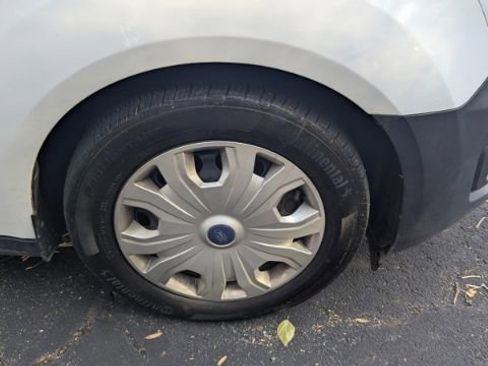 Used 2022 Ford Transit Connect XL image 11