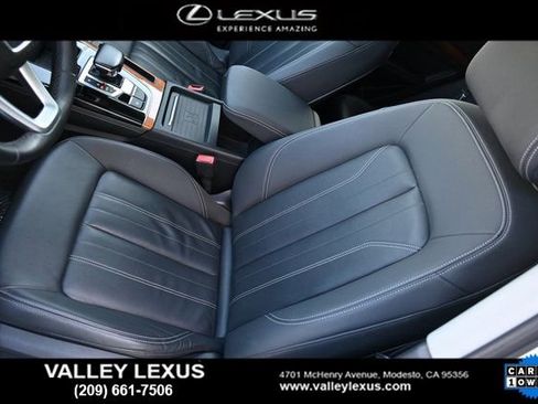 Used 2021 Audi Q5 e Premium Plus w/ Premium Plus Package image 16