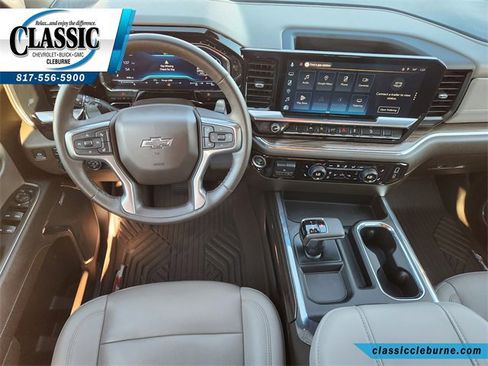 Used 2024 Chevrolet Silverado 1500 RST w/ Convenience Package II image 3