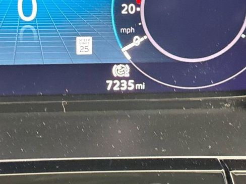 Used 2025 Volkswagen Atlas SEL image 26