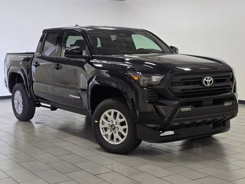 New 2025 Toyota Tacoma 4x4 Double Cab image 2