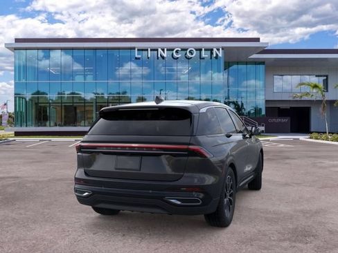 New 2026 Lincoln Nautilus Premier AWD/4WD image 8