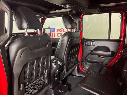 Used 2018 Jeep Wrangler Unlimited Rubicon AWD/4WD image 15
