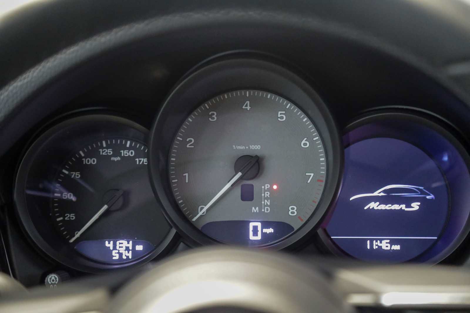 Used 2025 Porsche Macan S AWD/4WD image 26
