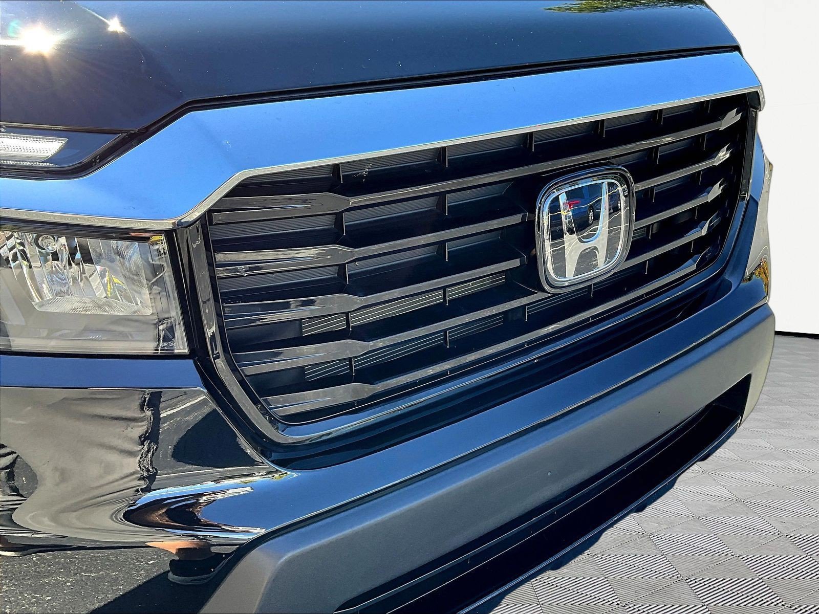 Used 2023 Honda Ridgeline RTL-E image 34