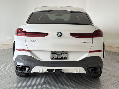 New 2026 BMW X6 xDrive40i w/ Premium Package AWD/4WD image 10