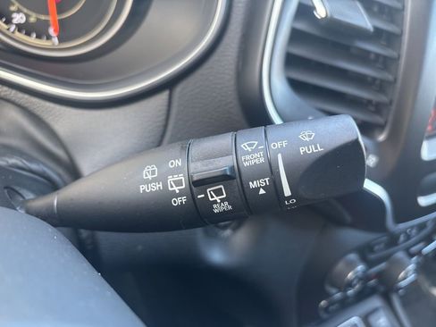 Used 2021 Jeep Cherokee Trailhawk w/ Trailer Tow Group image 23