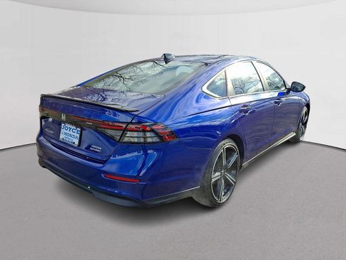 Used 2023 Honda Accord Sport image 10