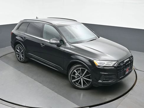 Used 2023 Audi Q7 3.0T Premium Plus w/ Premium Plus Package AWD/4WD image 33