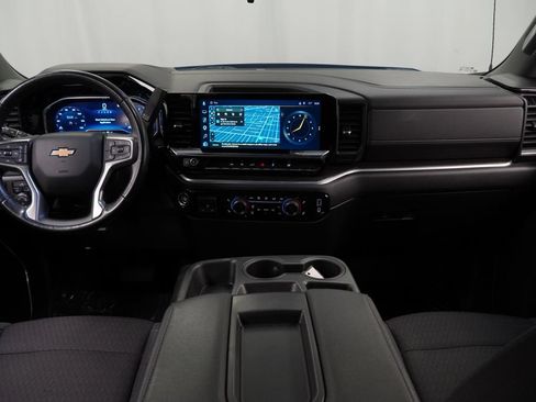 Certified 2022 Chevrolet Silverado 1500 LT AWD/4WD image 9