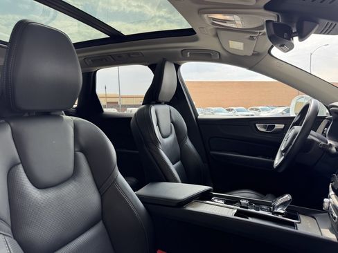 Used 2022 Volvo XC60 B5 Inscription w/ Advanced Package image 42