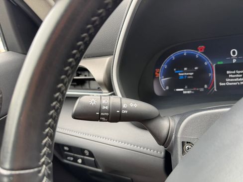 Used 2023 Toyota Highlander Limited AWD/4WD image 21