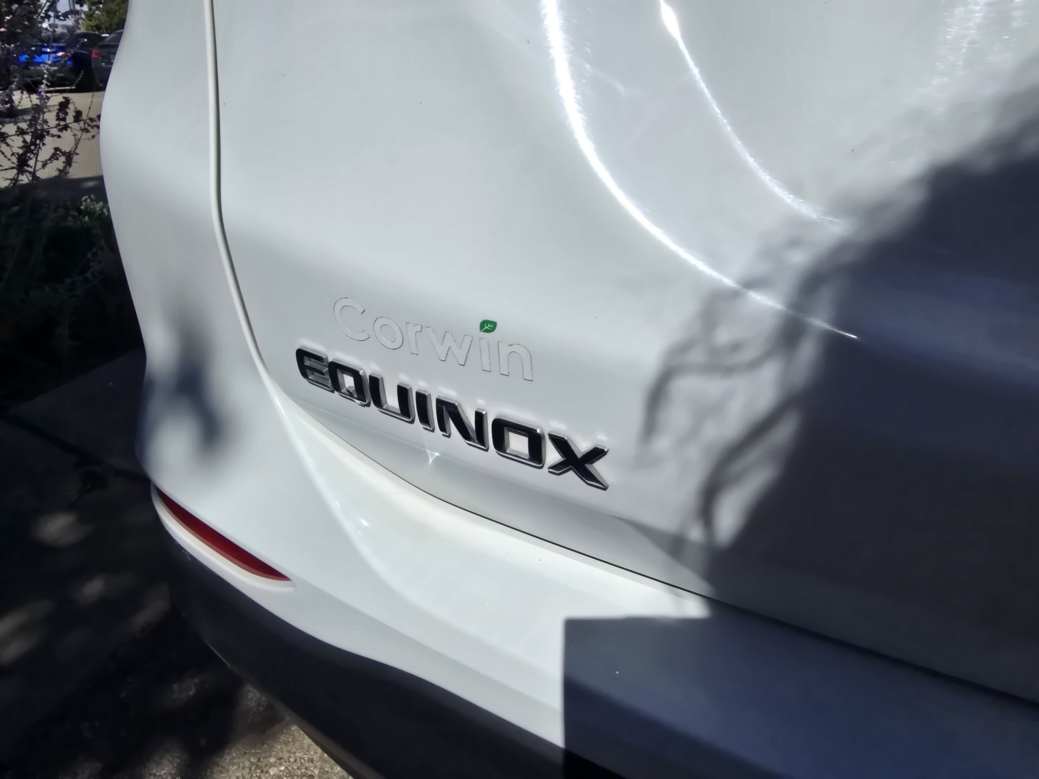 Used 2024 Chevrolet Equinox LT AWD/4WD image 11