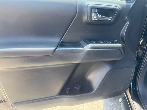 Used 2023 Toyota Tacoma TRD Sport RWD image 9