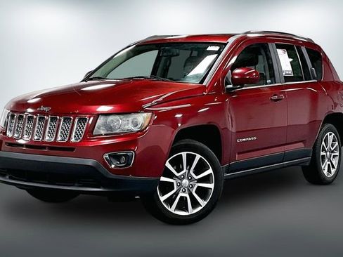 Used 2014 Jeep Compass Limited w/ Sun/Sound Group FWD image 3