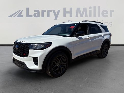 Certified 2026 Ford Explorer ST w/ Sun And Sound Package AWD/4WD image 1
