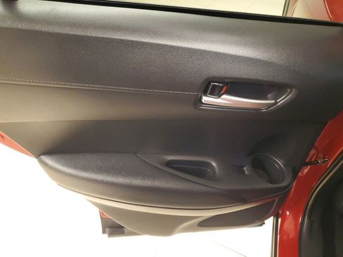 Used 2023 Toyota Corolla Cross XLE w/ Convenience Package image 14