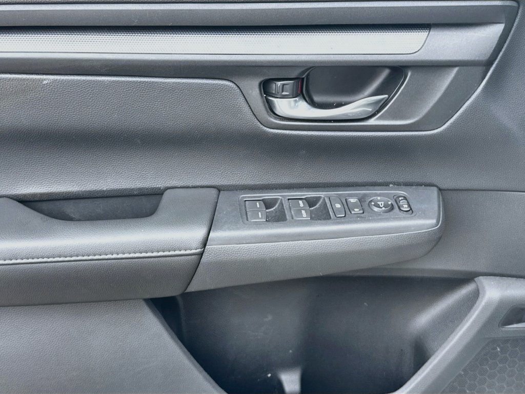 Used 2025 Honda CR-V EX image 40
