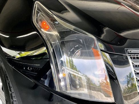 Used 2014 Cadillac SRX Luxury FWD image 25