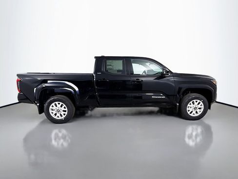 New 2026 Toyota Tacoma SR5 AWD/4WD image 9