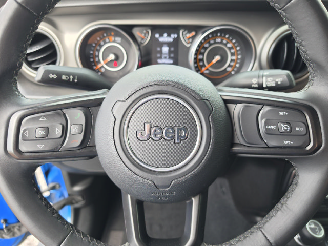 Used 2022 Jeep Wrangler Sport AWD/4WD image 33