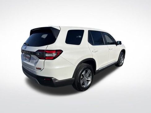 Certified 2025 Honda Pilot EX-L image 5