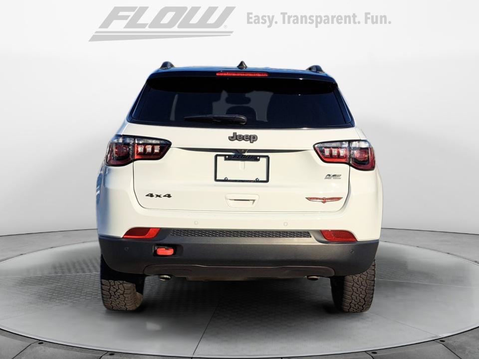 Used 2025 Jeep Compass Trailhawk AWD/4WD image 8