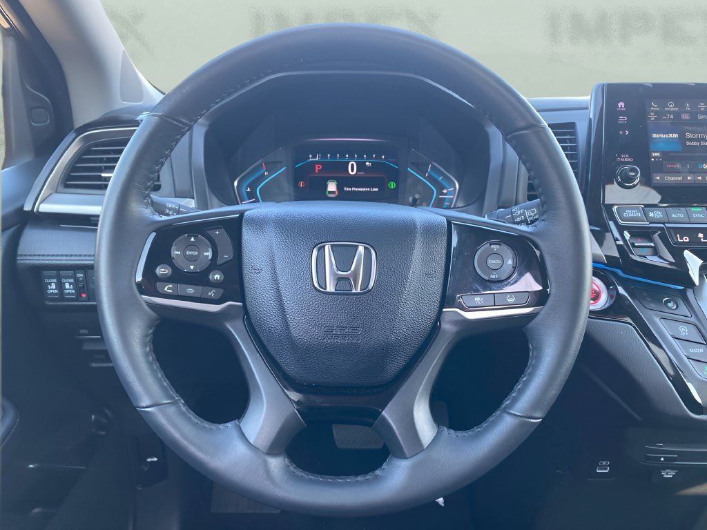 Used 2024 Honda Odyssey Touring image 11