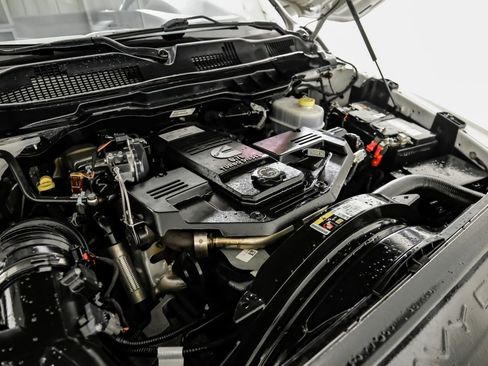 Used 2018 RAM 2500 Limited image 57