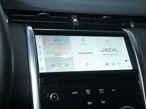 Used 2023 Land Rover Discovery Sport S image 28