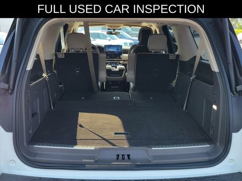 Used 2024 Lincoln Navigator L Reserve AWD/4WD image 5