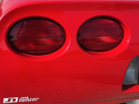 Used 1999 Chevrolet Corvette Coupe RWD image 19