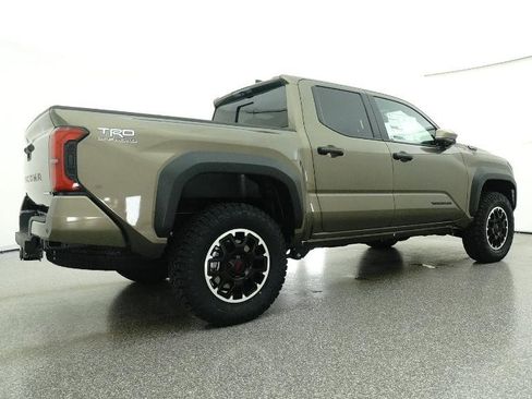 New 2026 Toyota Tacoma TRD Off-Road AWD/4WD image 39