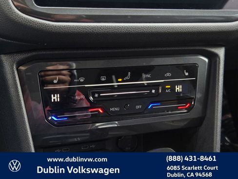 Certified 2023 Volkswagen Tiguan SE w/ Panoramic Sunroof Package image 21