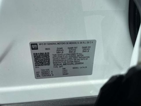 Used 2024 GMC Terrain SLE FWD image 35