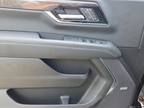 Certified 2026 GMC Yukon Elevation w/ LPO, Floor Liner Package AWD/4WD image 19