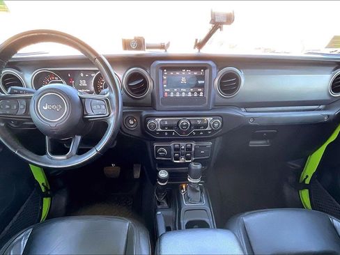 Used 2021 Jeep Gladiator Sport image 7