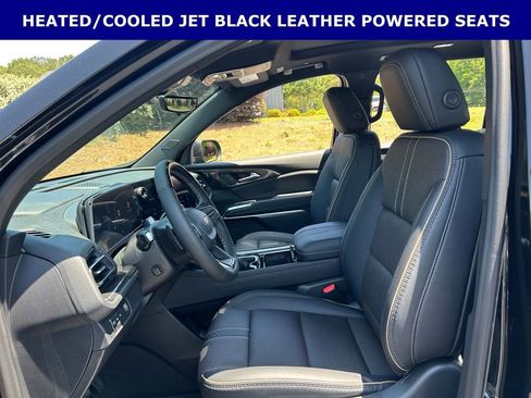 New 2026 Chevrolet Traverse High Country FWD image 4