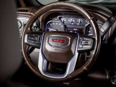 Used 2019 GMC Sierra 1500 SLT w/ SLT Premium Plus Package image 37