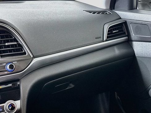 Used 2020 Hyundai Elantra SE w/ Cargo Package (C1) FWD image 22