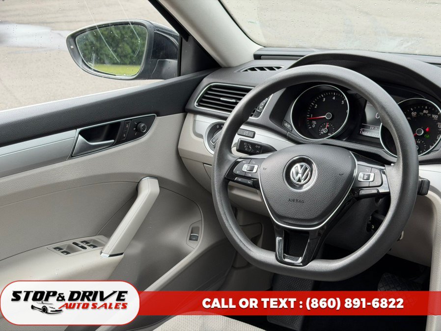 Used 2016 Volkswagen Passat 1.8T S FWD image 13
