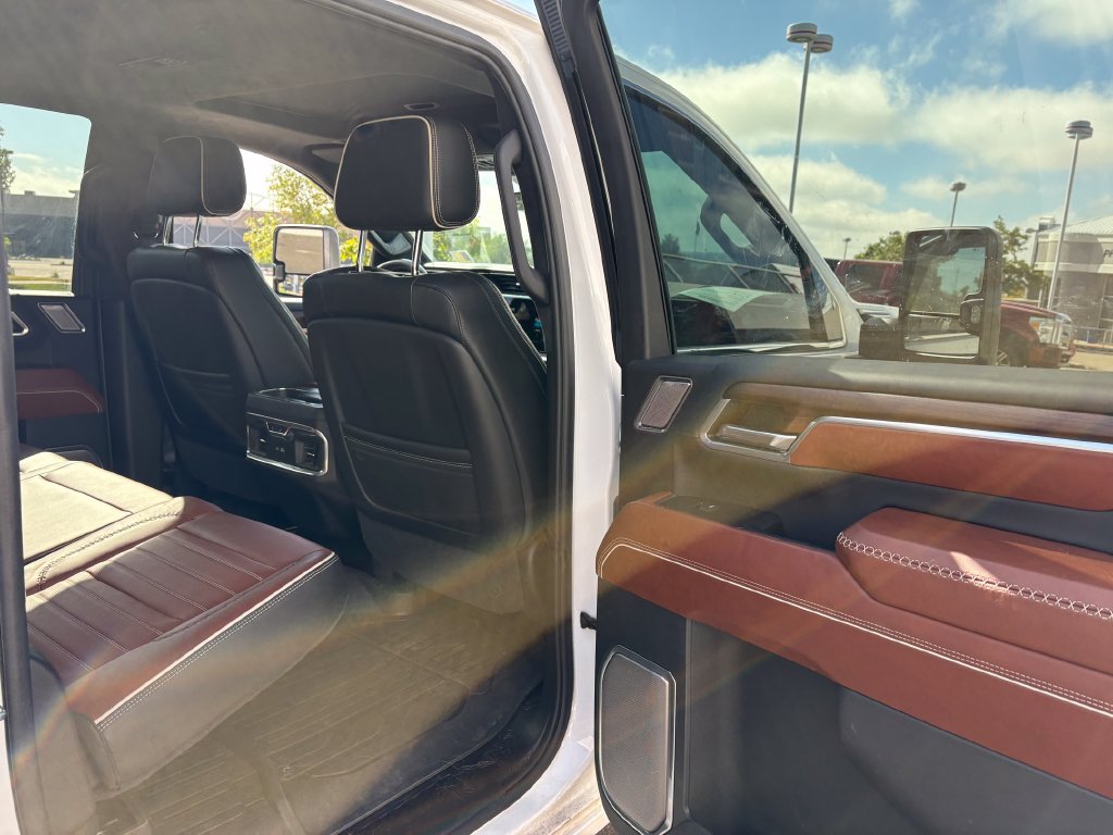 Used 2024 GMC Sierra 2500 Denali Ultimate AWD/4WD image 29