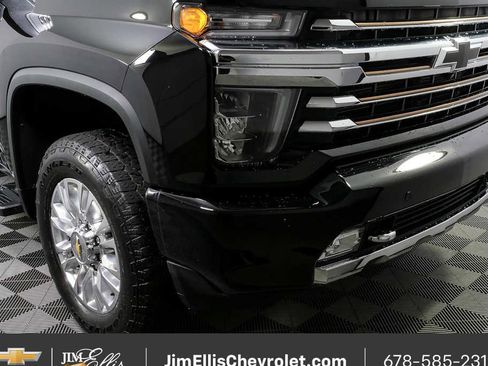 Used 2023 Chevrolet Silverado 2500 High Country w/ Z71 Off-Road Package image 37