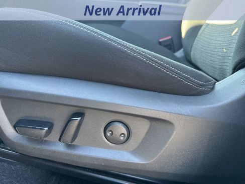 Used 2023 Nissan Rogue SV image 10