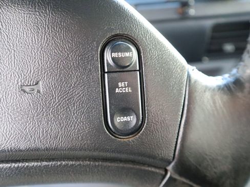 Used 1997 Ford F250 XLT HD image 47